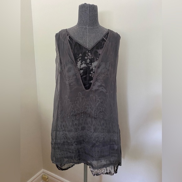 Miilla Women’s Layered Sheer Grey and Black Tunic Size: M - Picture 1 of 9